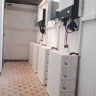 Modular empilhável 51.2v Lifepo4 Iões de Lítio Sistema Solar Doméstico 6000 Times 208Ah Bateria de Armazenamento de Energia