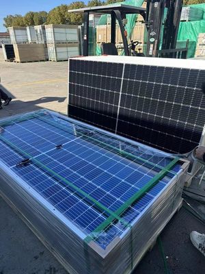 JA Solar JAM78D40 MB Painel Solar Mono de Meia Célula 600W-625W para Sistema Solar Comercial