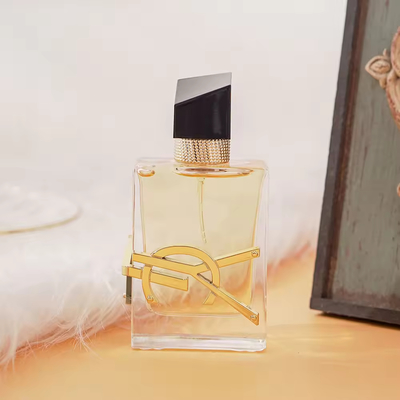 Gráfico de produtos naturais de longa duração Spray para o corpo Eau Perfume EDP 50ml Perfume de água feminino Wanton em garrafa elegante